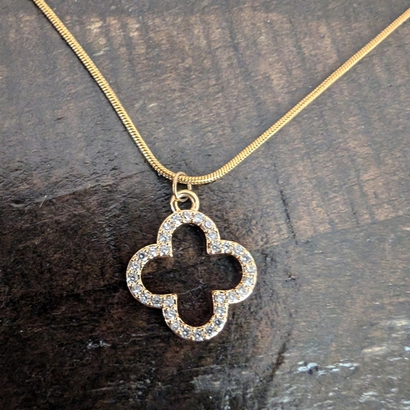 Gold Stain And Steel Clover Pendant Necklace - Picture 2 of 7